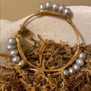 😍🥰Beautiful pearl bangle!!😍🥰